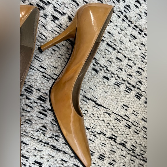 Stuart Weitzman Pumps - Picture 3 of 8